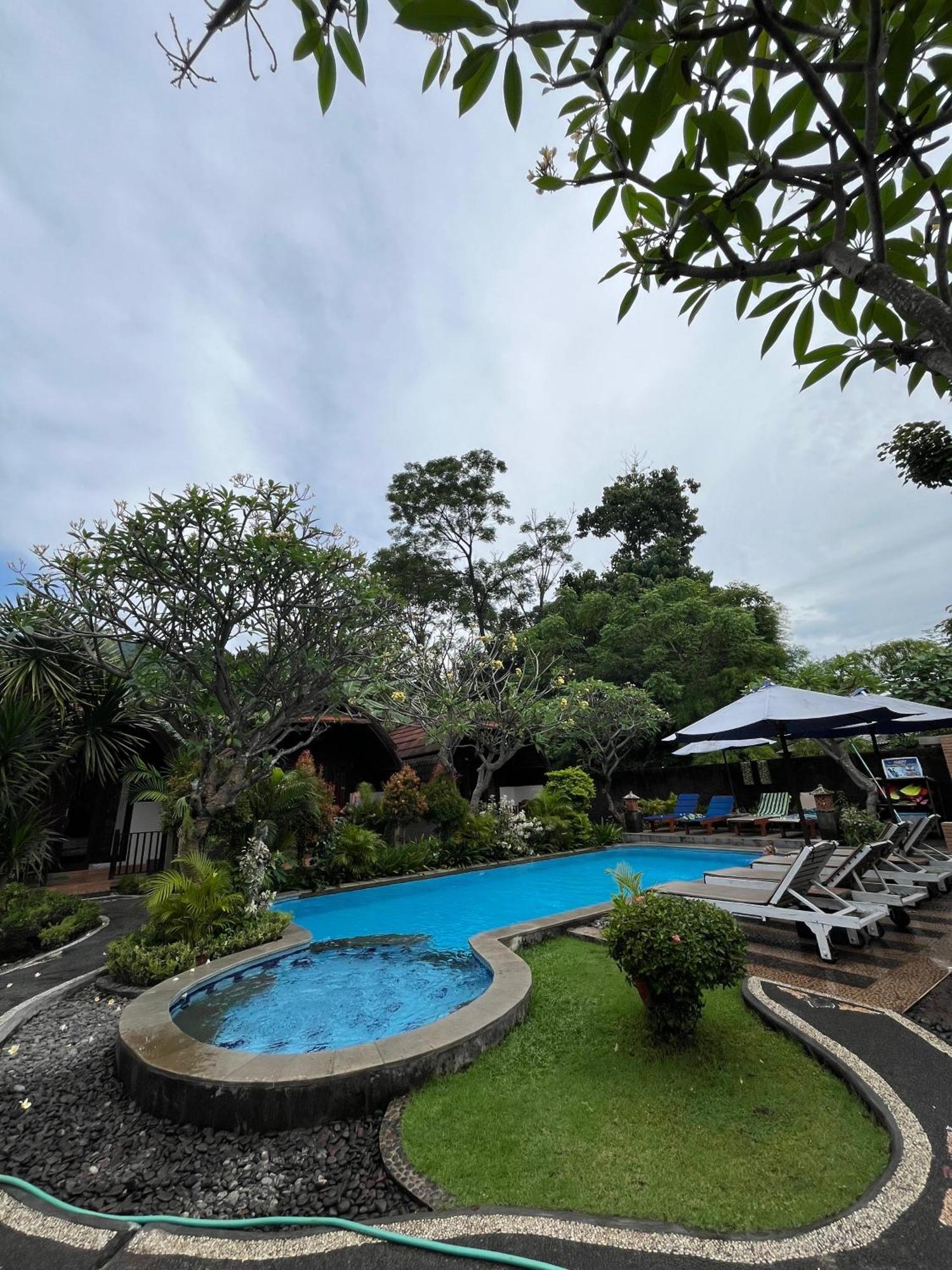 Ghamed Sari Hotel Buitenkant foto