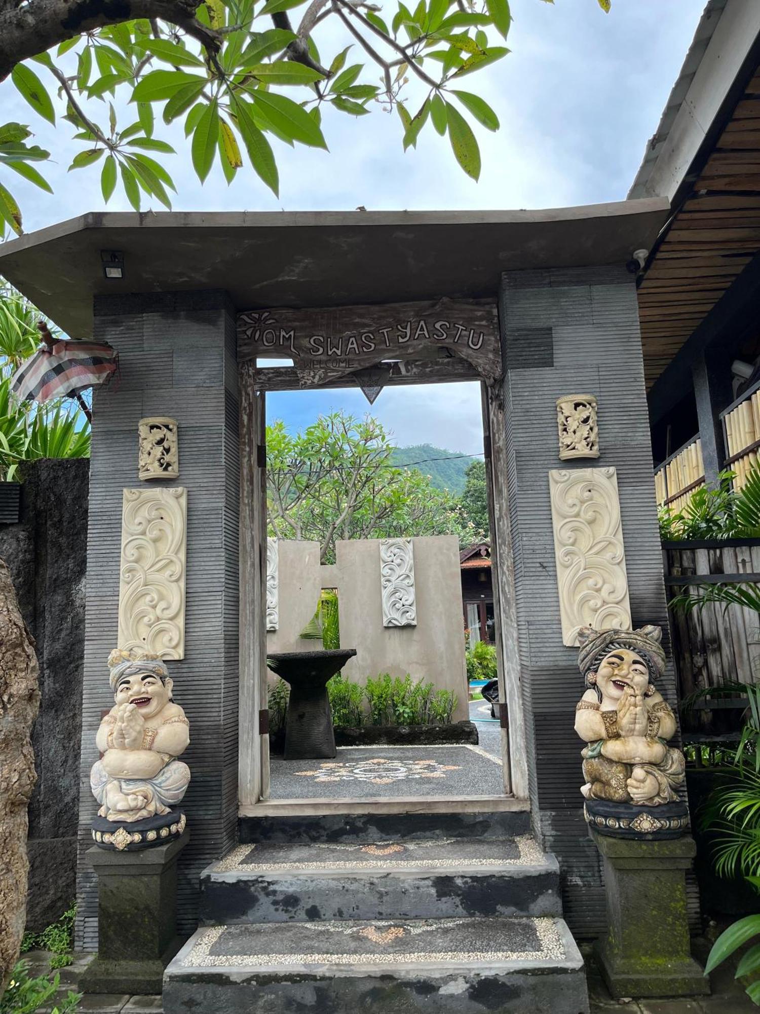Ghamed Sari Hotel Buitenkant foto