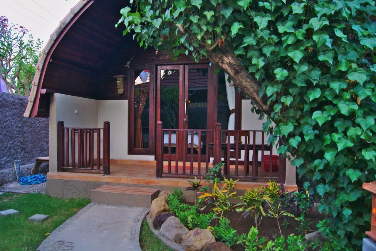 Ghamed Sari Hotel Buitenkant foto
