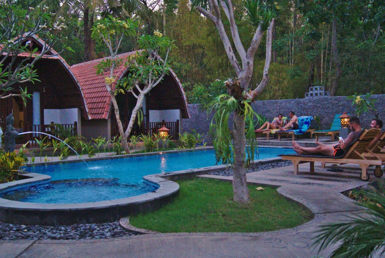 Ghamed Sari Hotel Buitenkant foto