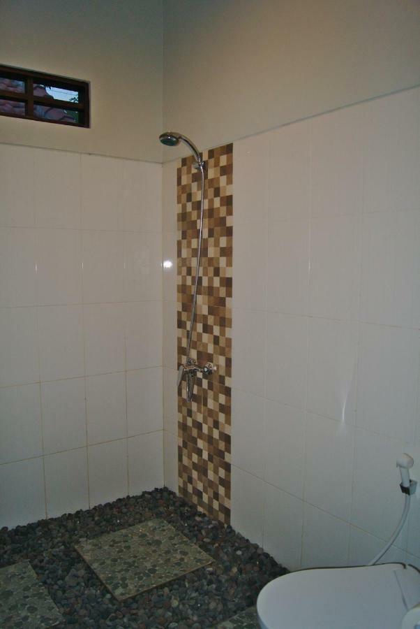 Ghamed Sari Hotel Buitenkant foto
