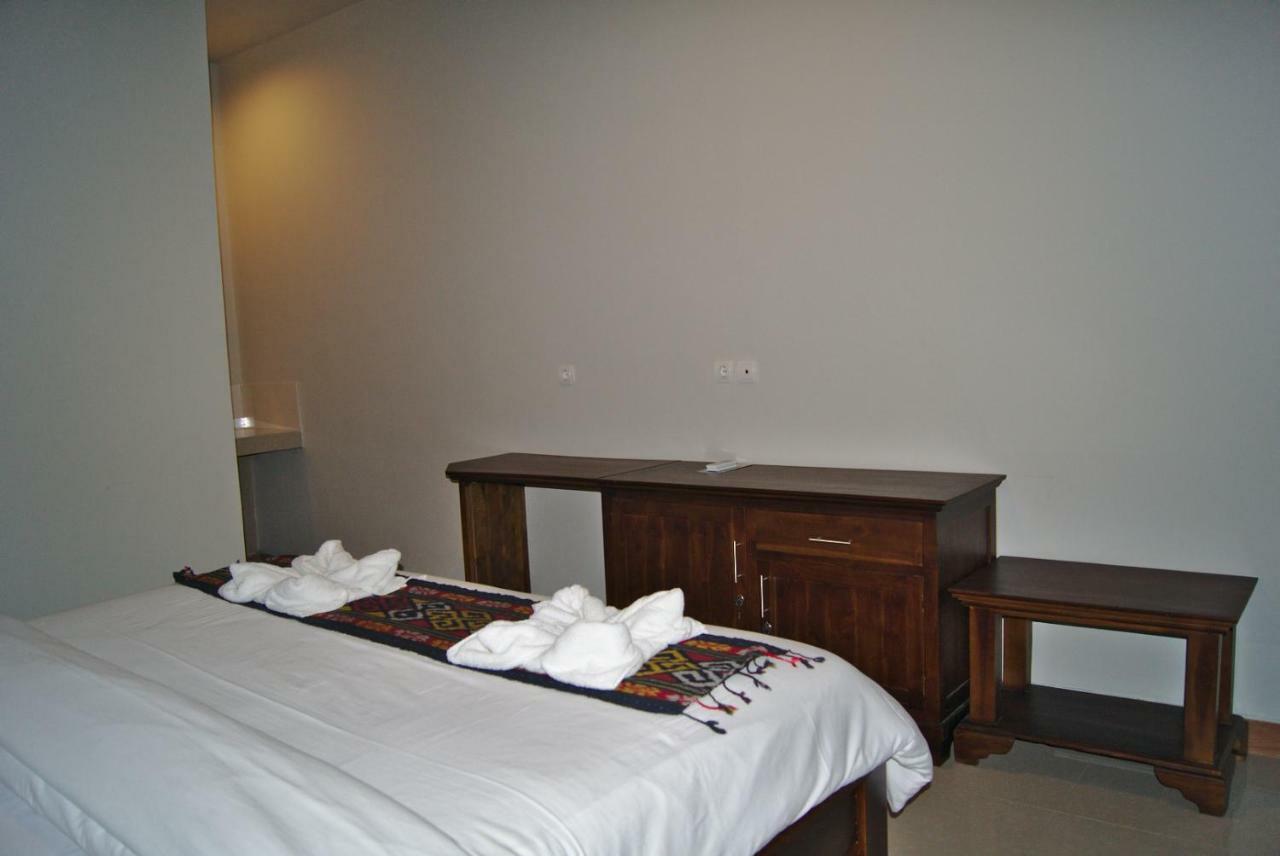 Ghamed Sari Hotel Buitenkant foto