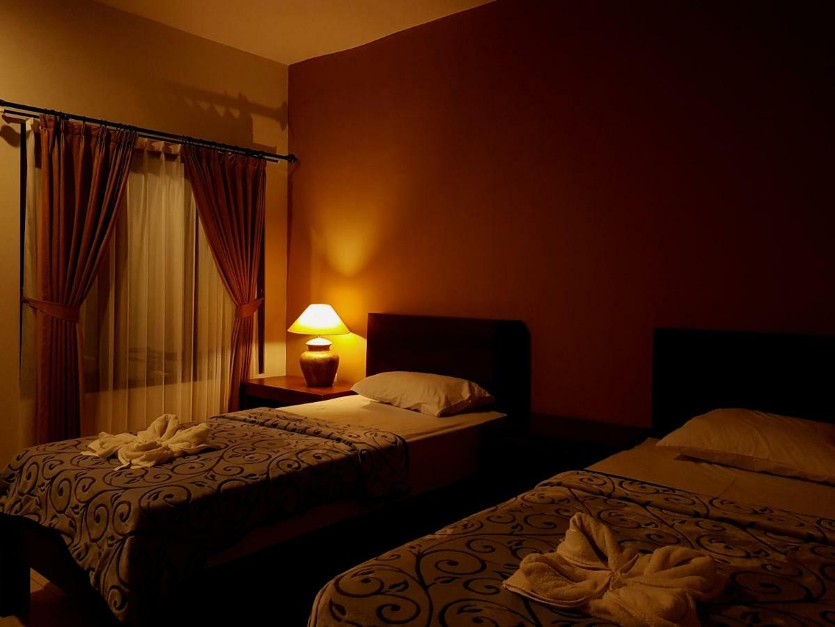 Ghamed Sari Hotel Buitenkant foto