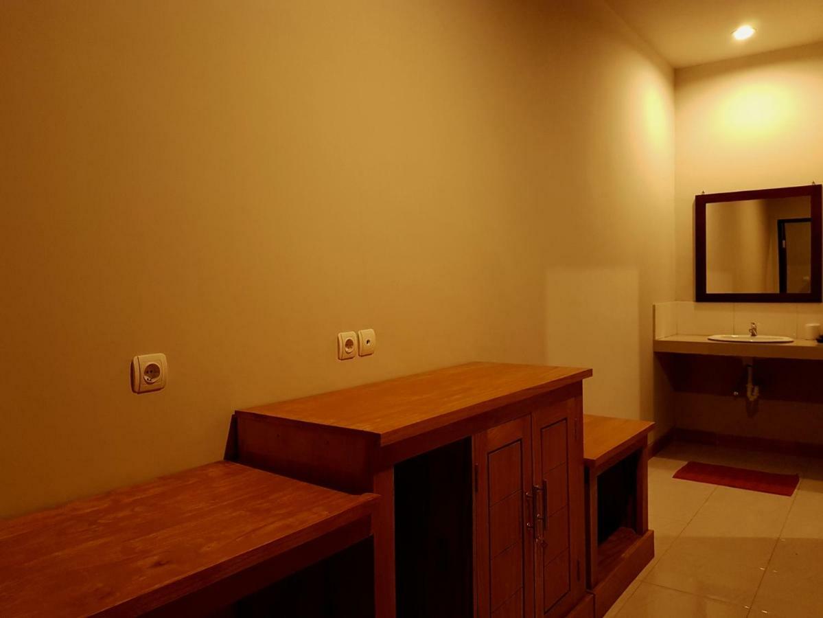 Ghamed Sari Hotel Buitenkant foto